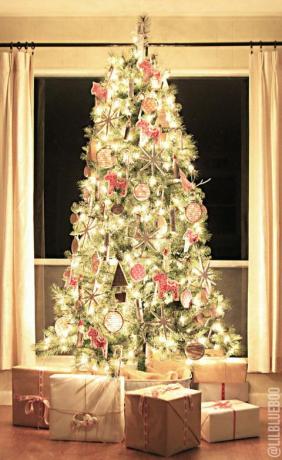 עץ חג המולד בסגנון סקנדינבי