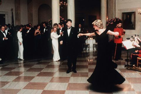 הנסיכה דיאנה רוקדת עם ג'ון טרבולטה בבית הלבן