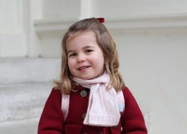 תמונות מהגן של הנסיכה שרלוט - תמונות שפורסמו ביום הראשון של שארלוט בבית הספר למשתלה וילקוקס