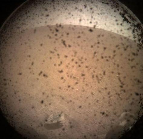 נאס"א תובנה לנדר מניות את התמונה הראשונה משטח מאדים - תצלומי משימה של מאדים
