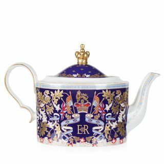 קומקום תה המלכה אליזבת השנייה