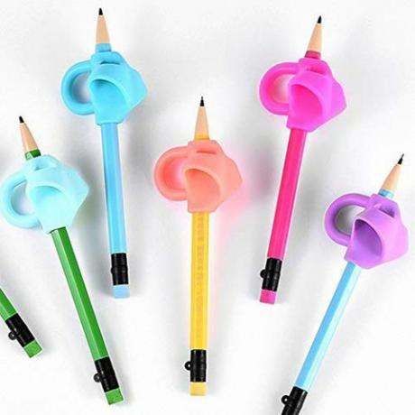 אחיזה לסיוע בכתיבה זו מלמדת את ילדך כיצד להחזיק נכון בעיפרון