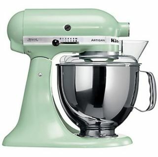 מיקסר סטנד של KitchenAid Artisan 175, פיסטוק